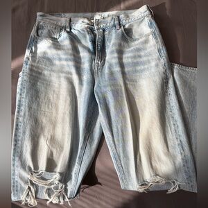 American Eagle Outfitters Light Blue distressed Boyfriend Jeans - mid waist rise